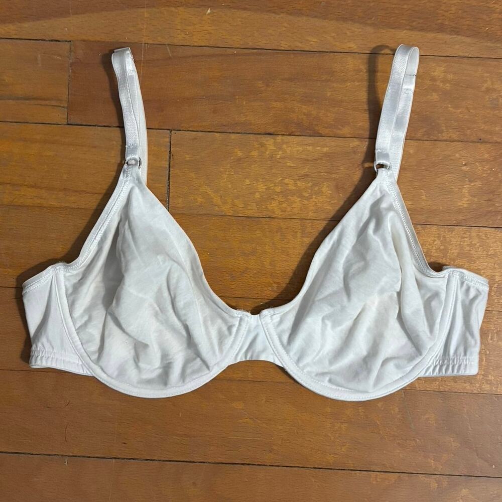 Hanro of Switzerland Size 34B Cotton Sensation Molded Underwire Bra Cream